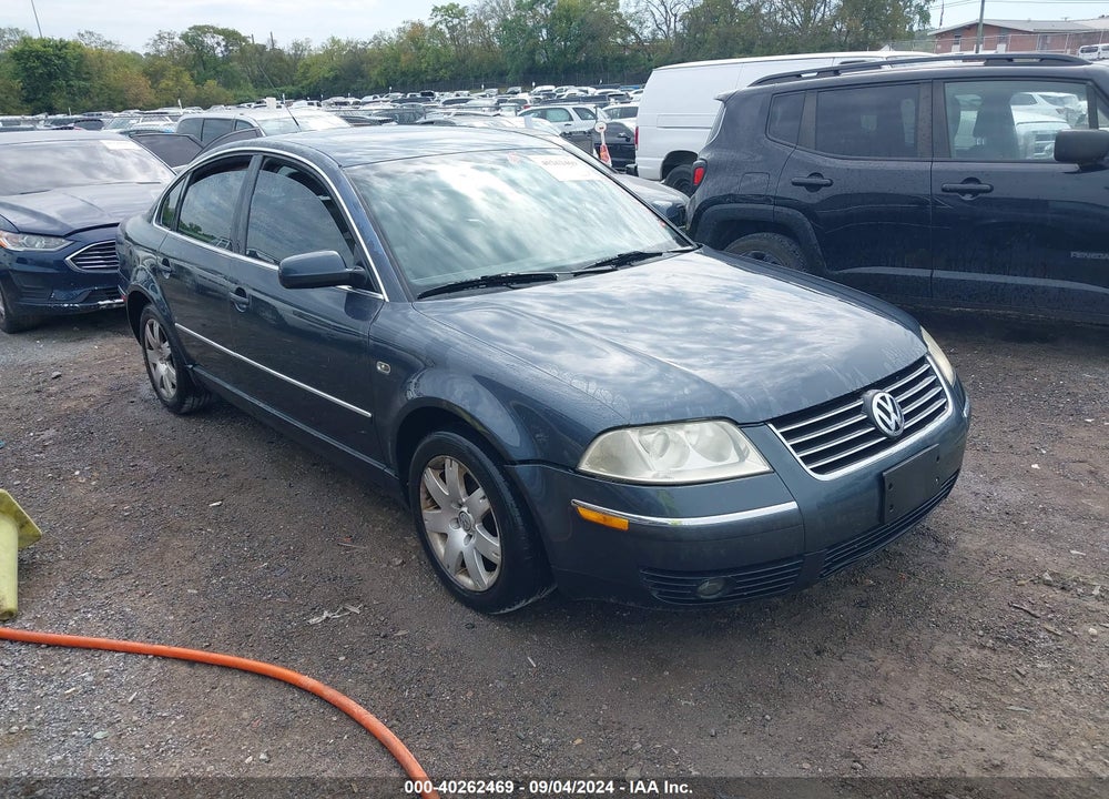 2001 VOLKSWAGEN PASSAT GLX VIN: WVWRH63B01P279782
