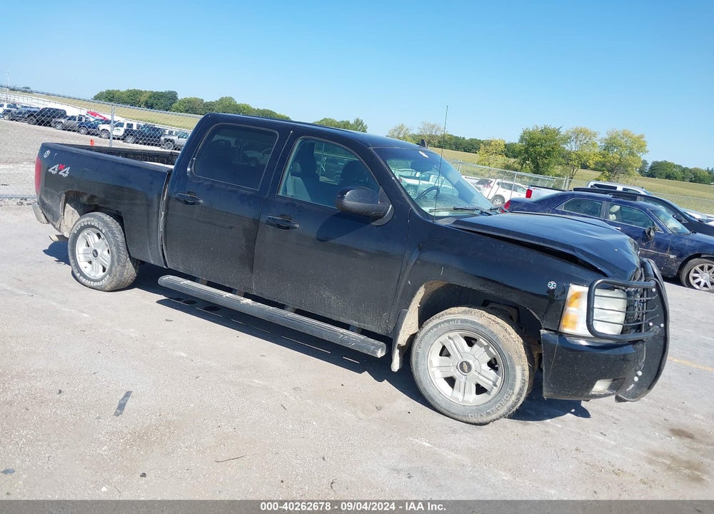 2011 CHEVROLET SILVERADO 1500 LT VIN: 3GCPKSE33BG294869