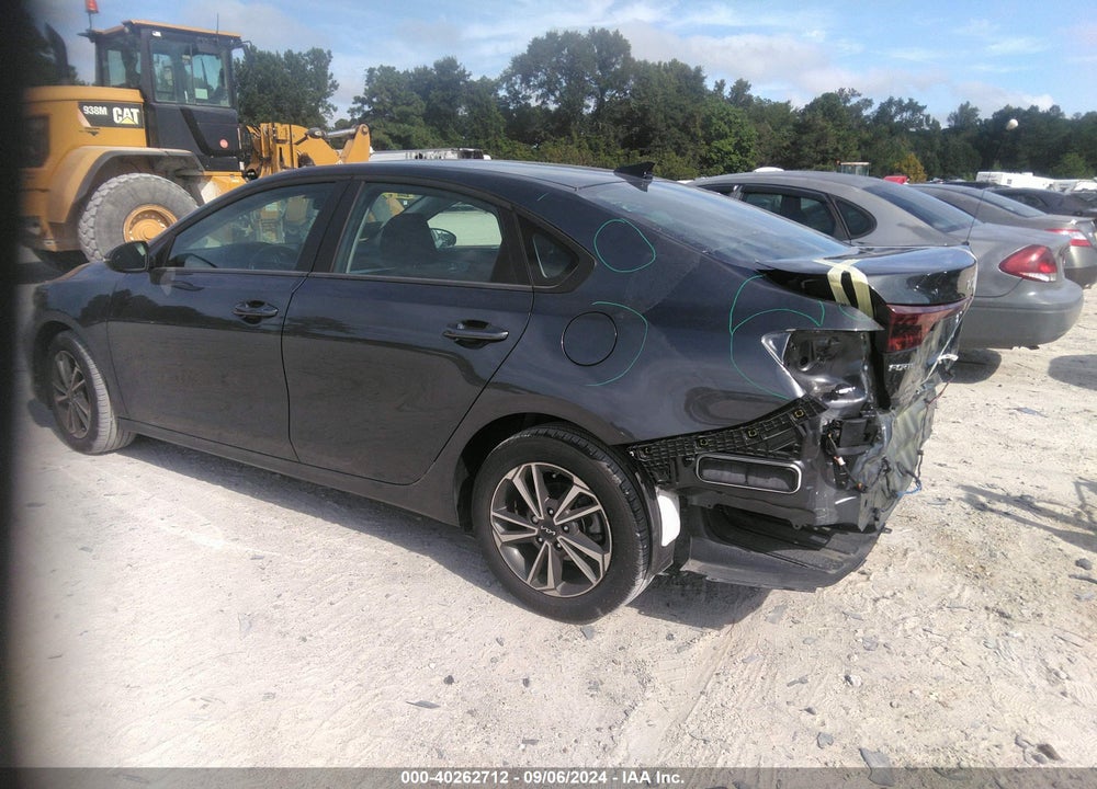 2024 KIA FORTE LXS VIN: 3KPF24AD1RE758883