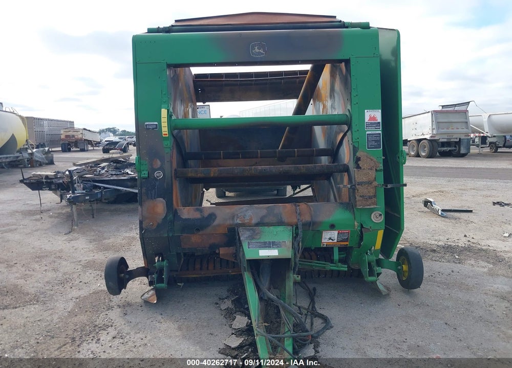 2010 JOHN DEERE 568 BALER VIN: E00568XPAA366089