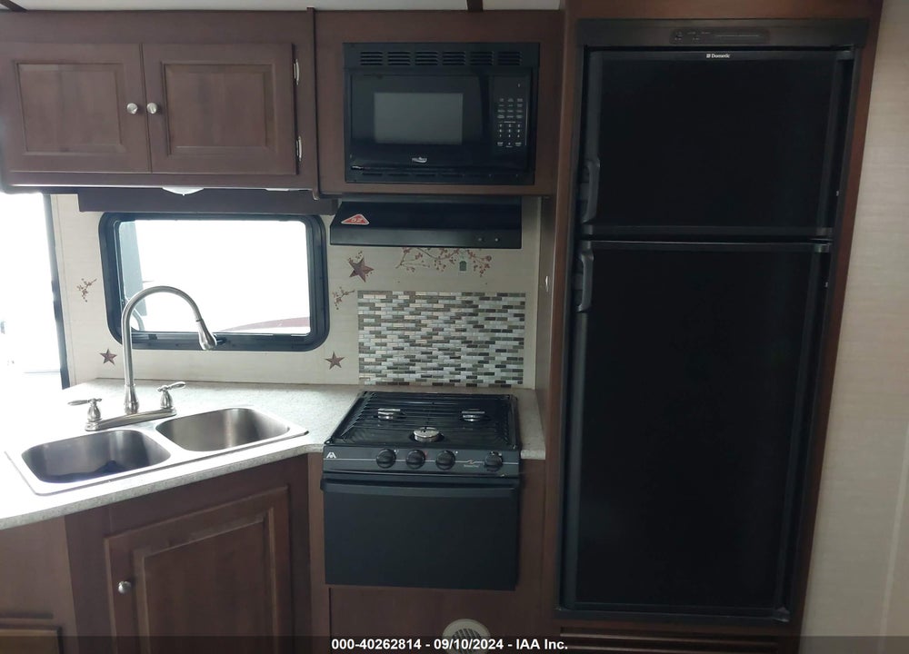 2017 KEYSTONE PREMIER TRAVEL TRAILER VIN: 4YDT22R2XHD420566