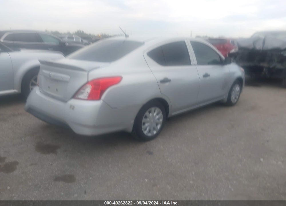 2018 NISSAN VERSA 1.6 S+ VIN: 3N1CN7AP0JL801358