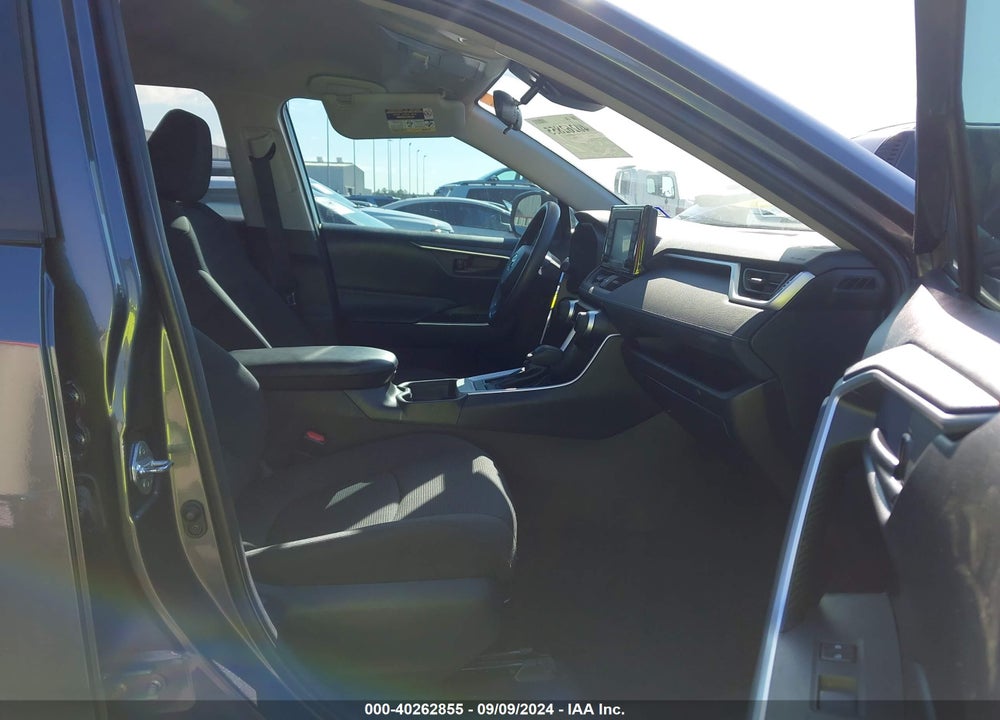 2021 TOYOTA RAV4 LE VIN: 2T3H1RFV3MC107327