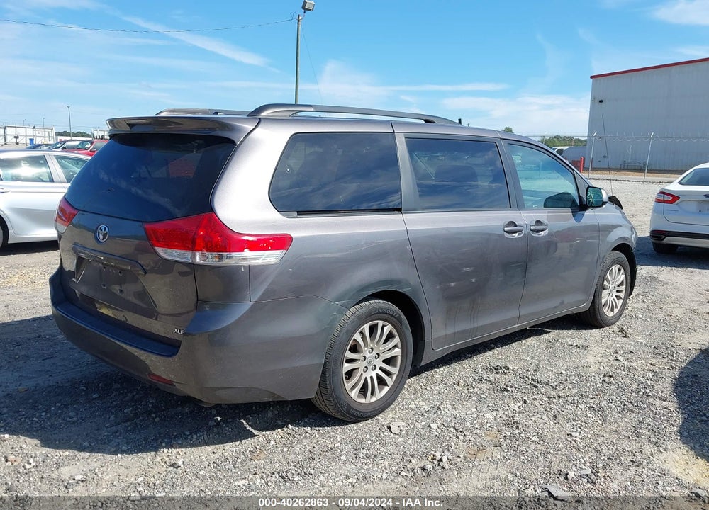 2011 TOYOTA SIENNA XLE V6 VIN: 5TDYK3DCXBS089269