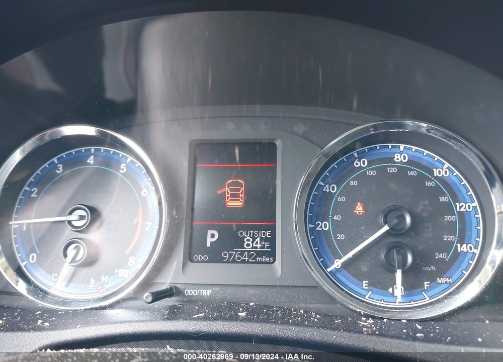 2019 TOYOTA COROLLA LE VIN: 2T1BURHE7KC184105