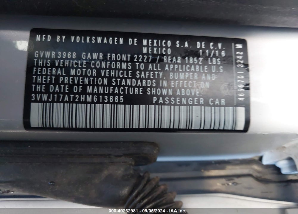 2017 VOLKSWAGEN BEETLE 1.8T SE/1.8T SEL VIN: 3VWJ17AT2HM613665