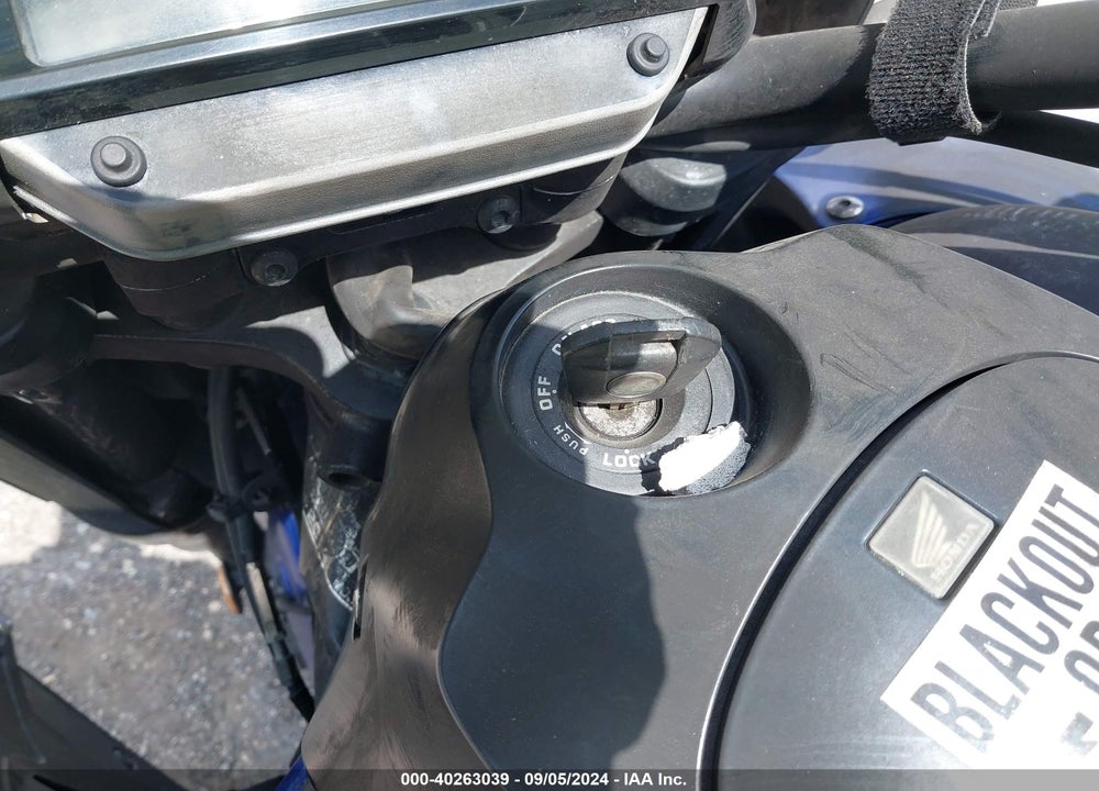 2014 HONDA GL1800 C VIN: JH2SC68N3EK000581