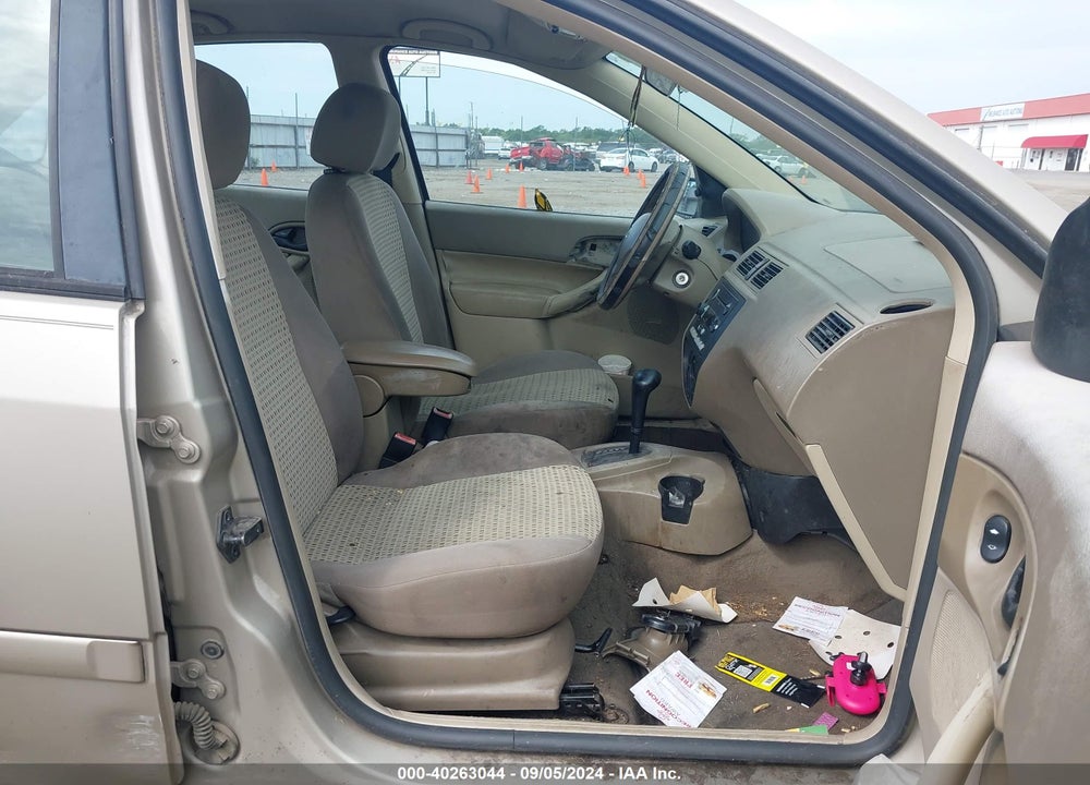 2006 FORD FOCUS ZX4 VIN: 1FAFP34NX6W207889