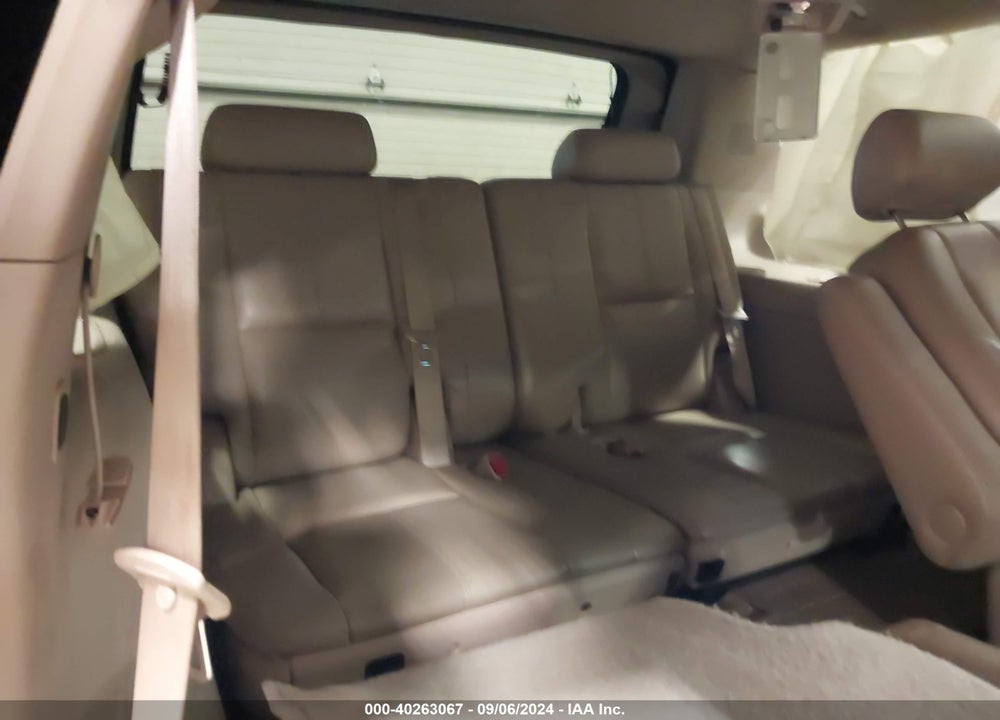 2008 GMC YUKON DENALI VIN: 1GKFK63838J146623