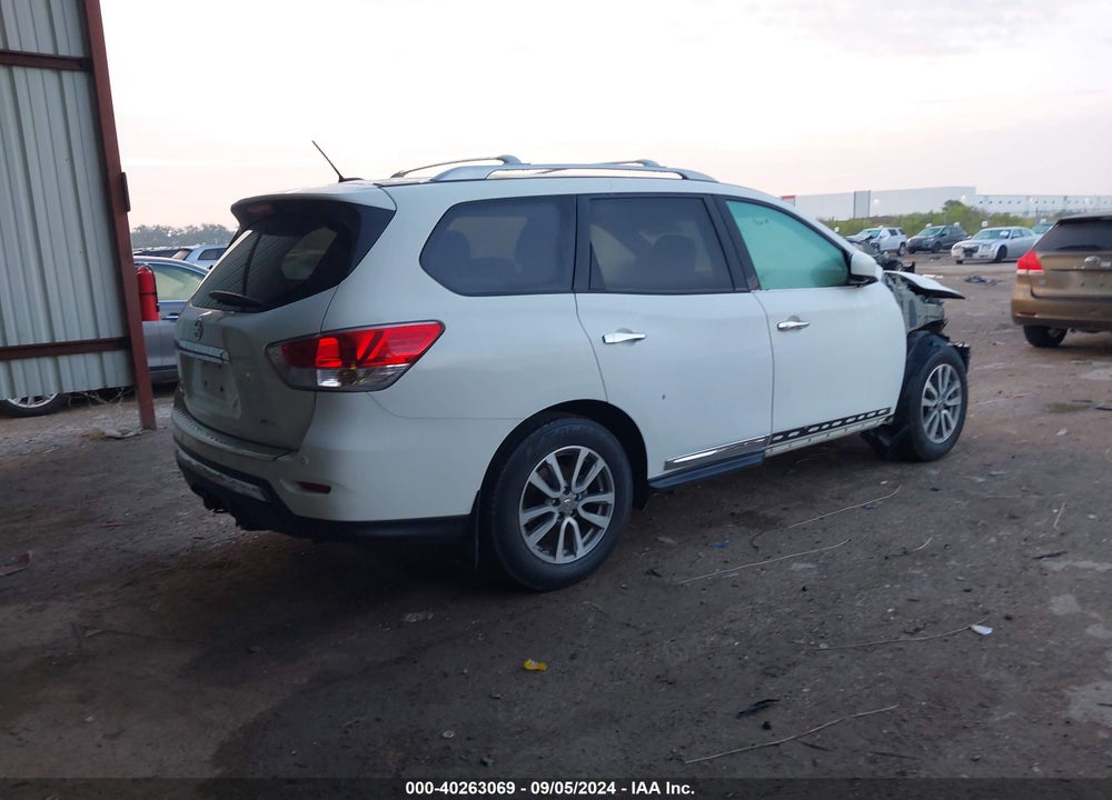 2015 NISSAN PATHFINDER SL VIN: 5N1AR2MN4FC715359