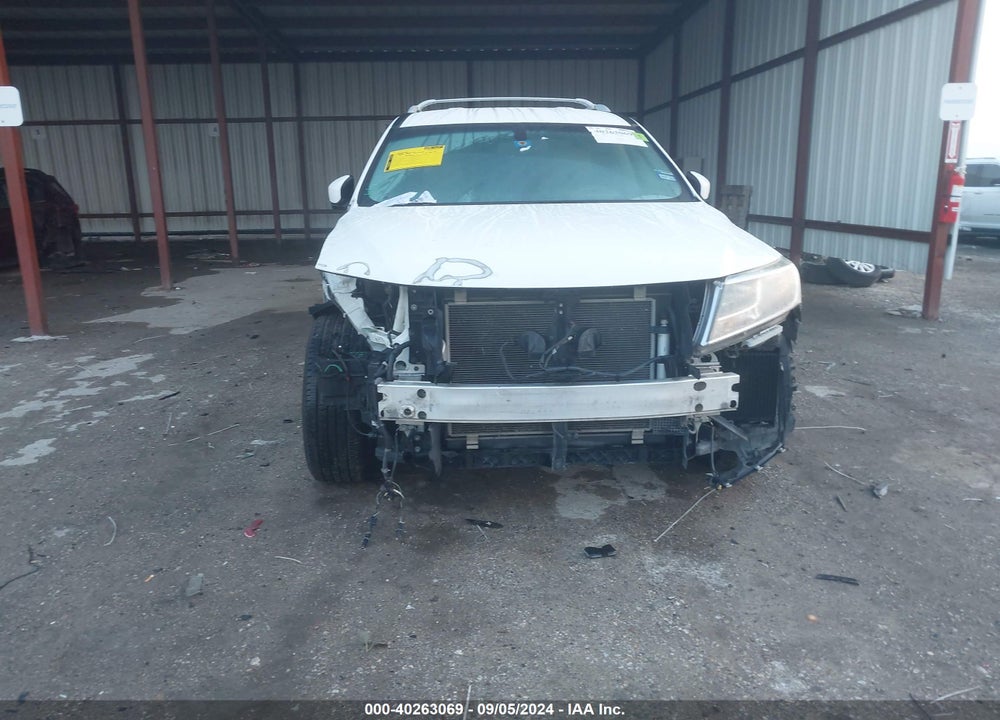 2015 NISSAN PATHFINDER SL VIN: 5N1AR2MN4FC715359