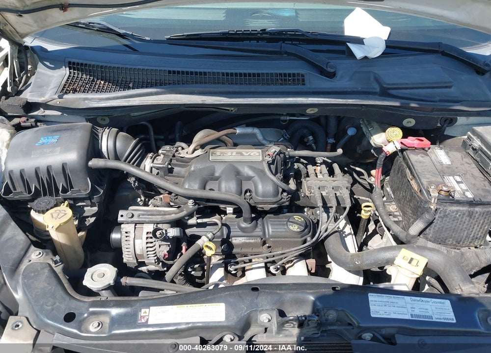 2008 CHRYSLER TOWN & COUNTRY LX VIN: 2A8HR44H08R665880