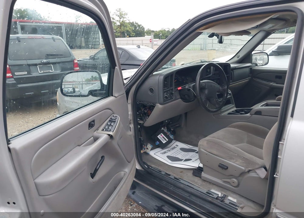 2004 GMC YUKON SLE VIN: 1GKEC13V64J251572