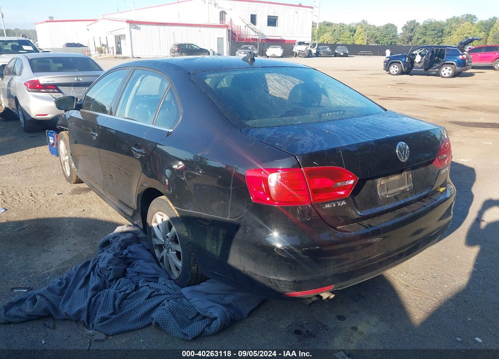 2013 VOLKSWAGEN JETTA 2.5L SE VIN: 3VWDP7AJ9DM379335