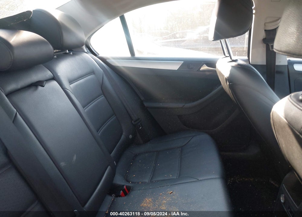 2013 VOLKSWAGEN JETTA 2.5L SE VIN: 3VWDP7AJ9DM379335