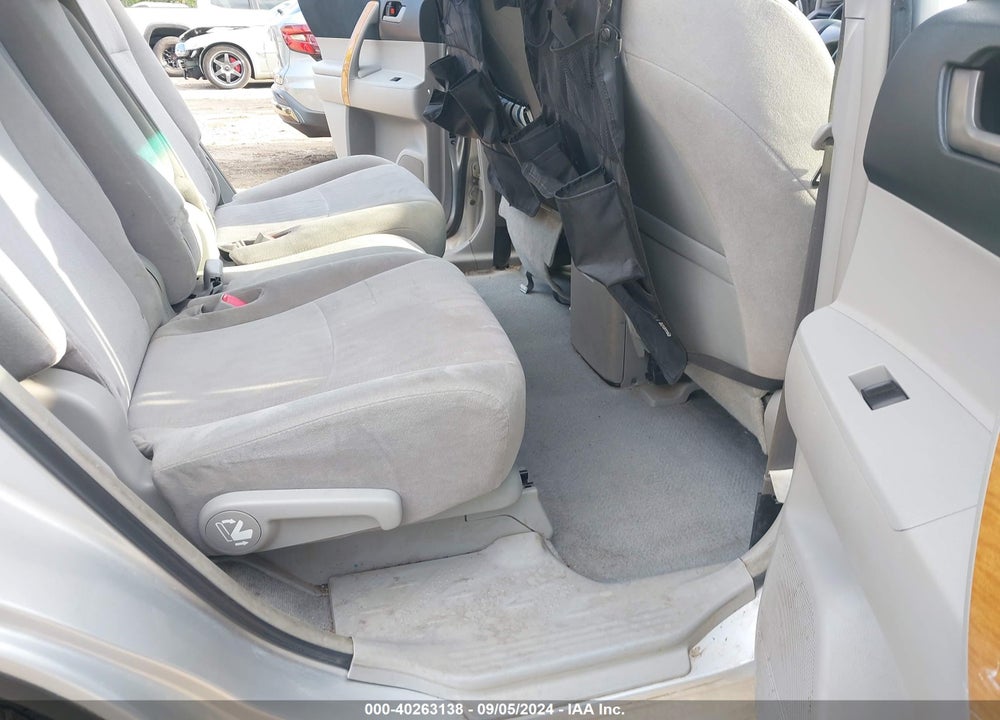 2008 TOYOTA HIGHLANDER HYBRID VIN: JTEEW41A382013047