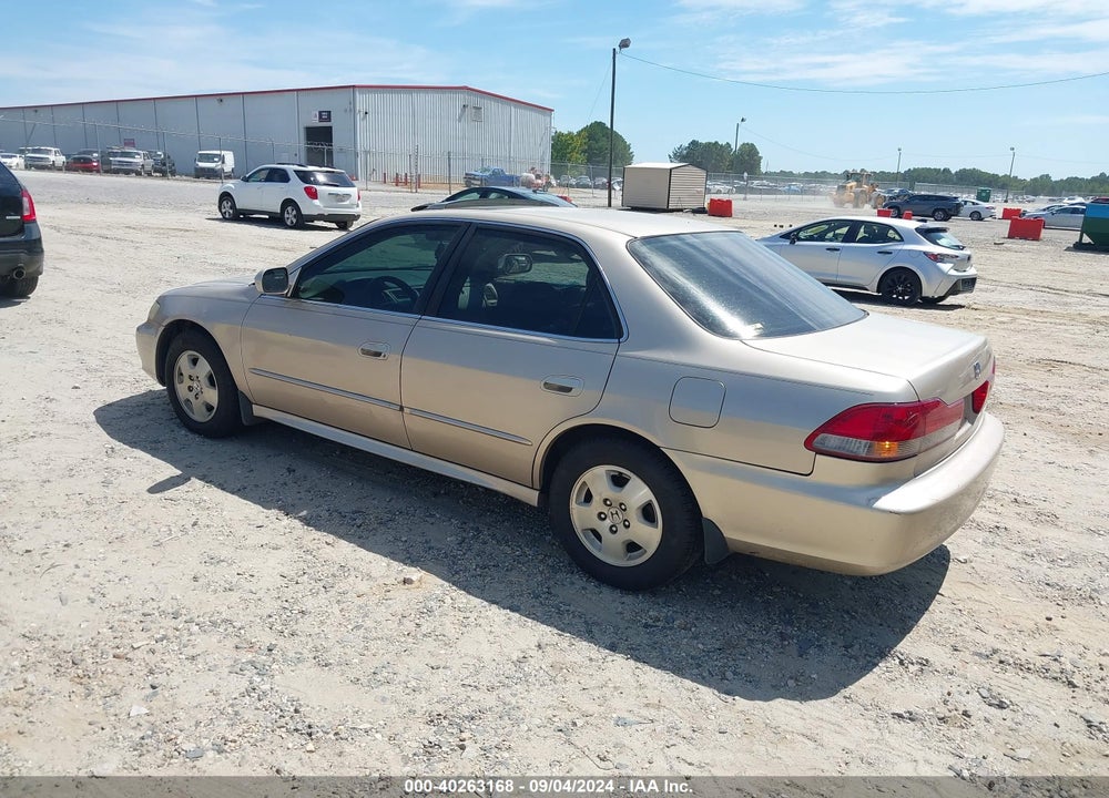 2002 HONDA ACCORD 3.0 EX VIN: 1HGCG16572A004854