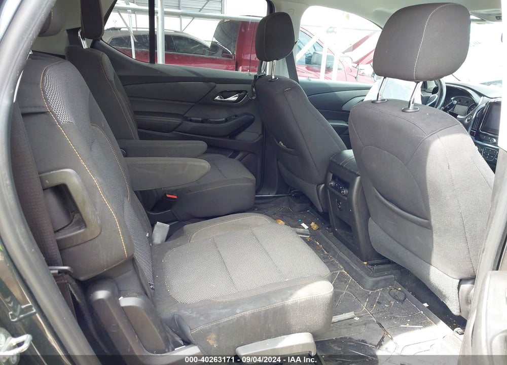 2018 CHEVROLET TRAVERSE 1LT VIN: 1GNERGKW4JJ137273