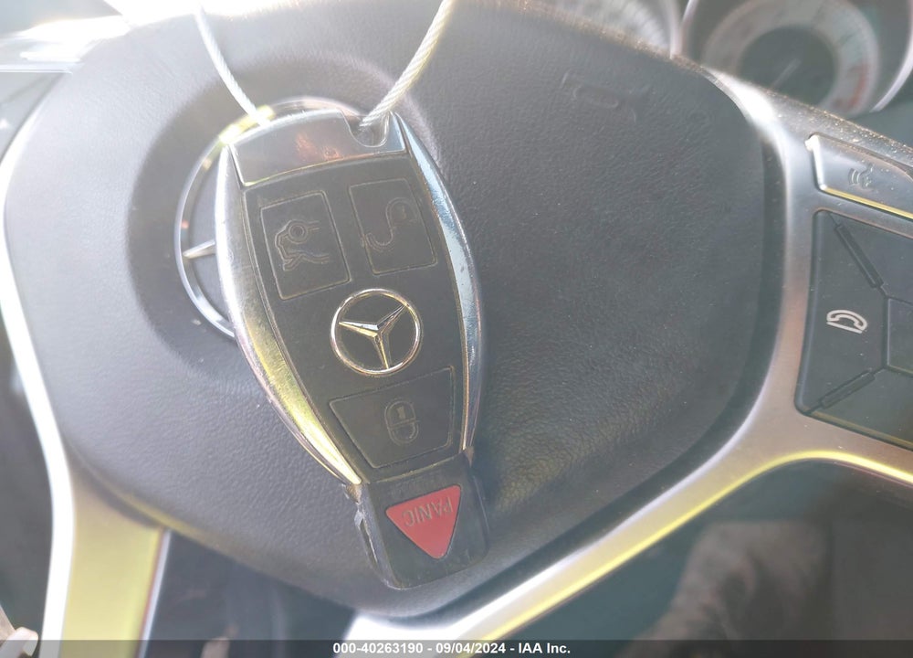 2014 MERCEDES-BENZ C 300 LUXURY 4MATIC/SPORT 4MATIC VIN: WDDGF8AB1EG231604