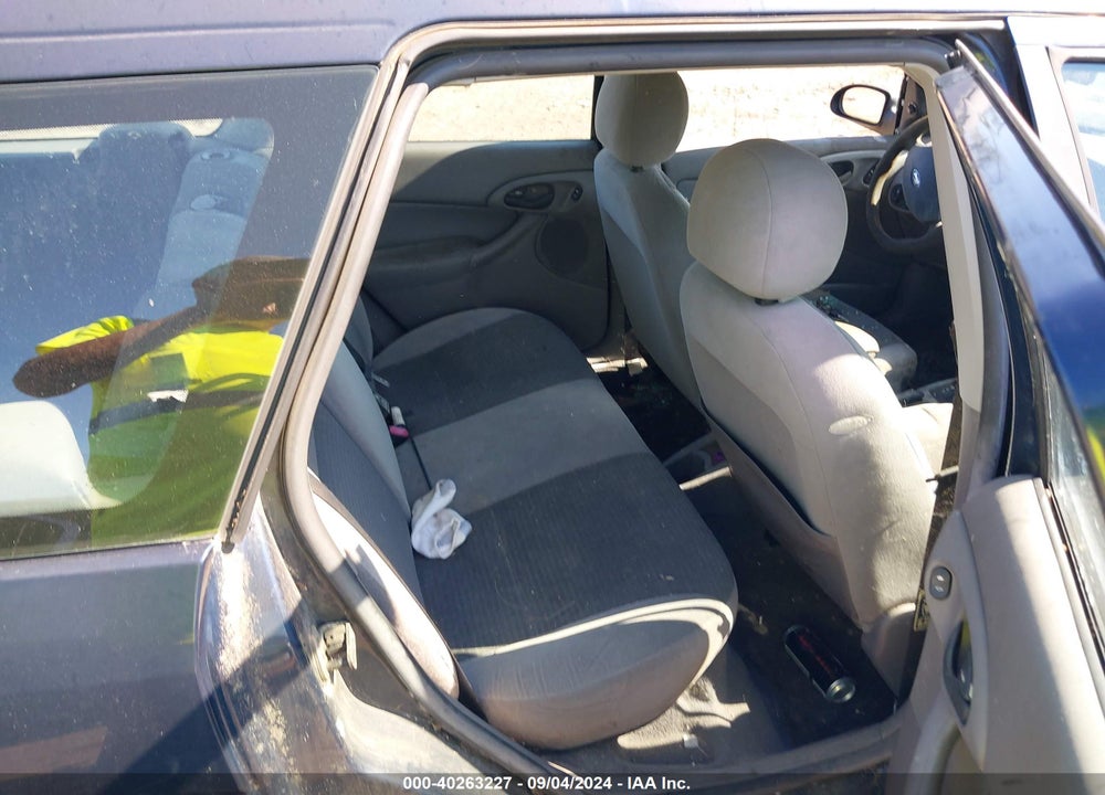 2003 FORD FOCUS VIN: 1FAHP36333W158020