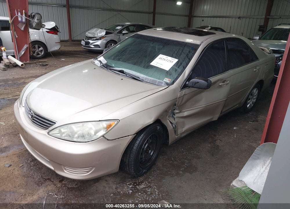 2005 TOYOTA CAMRY VIN: 4T1BE32K15U037855