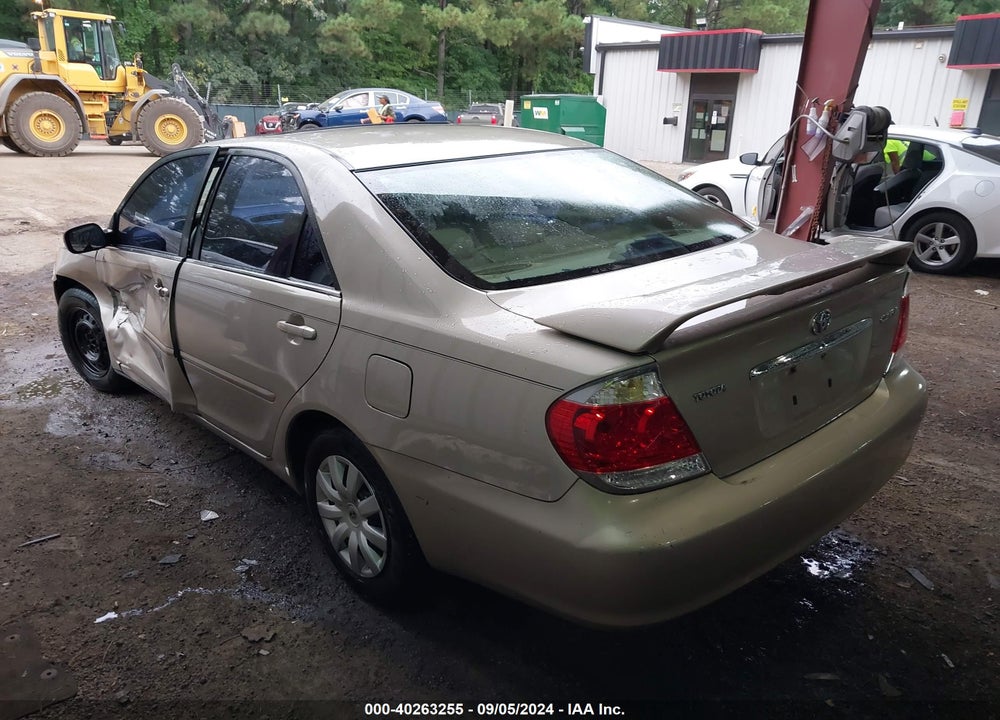 2005 TOYOTA CAMRY VIN: 4T1BE32K15U037855