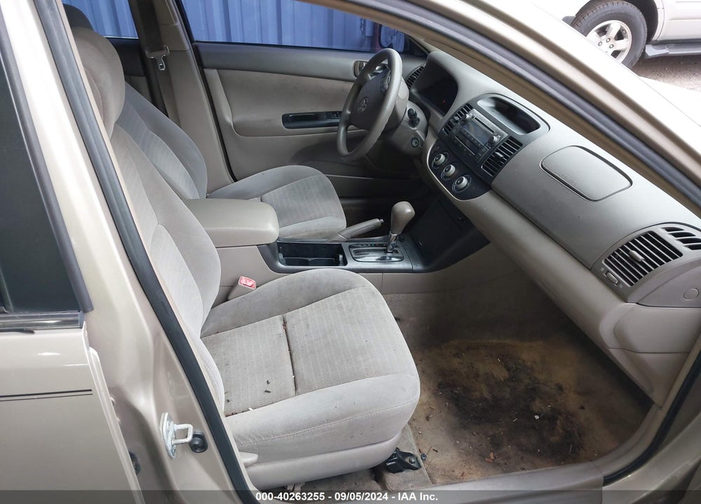 2005 TOYOTA CAMRY VIN: 4T1BE32K15U037855