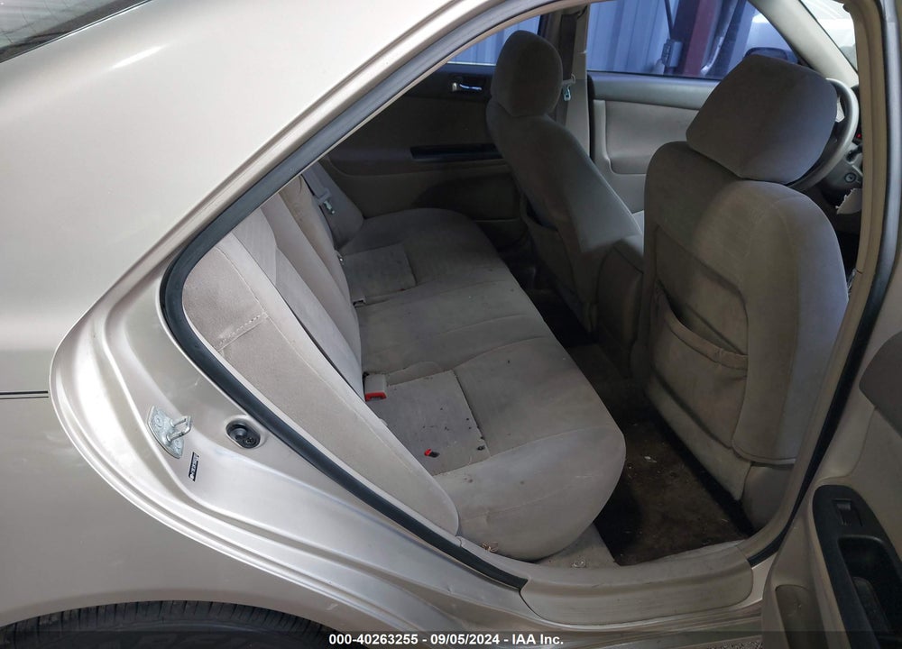 2005 TOYOTA CAMRY VIN: 4T1BE32K15U037855