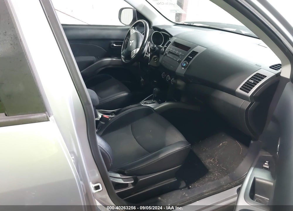 2011 MITSUBISHI OUTLANDER VIN: JA4JT3AW5BU019715