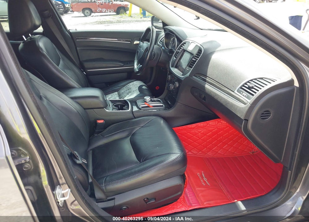 2018 CHRYSLER 300 TOURING L VIN: 2C3CCAAG6JH120215