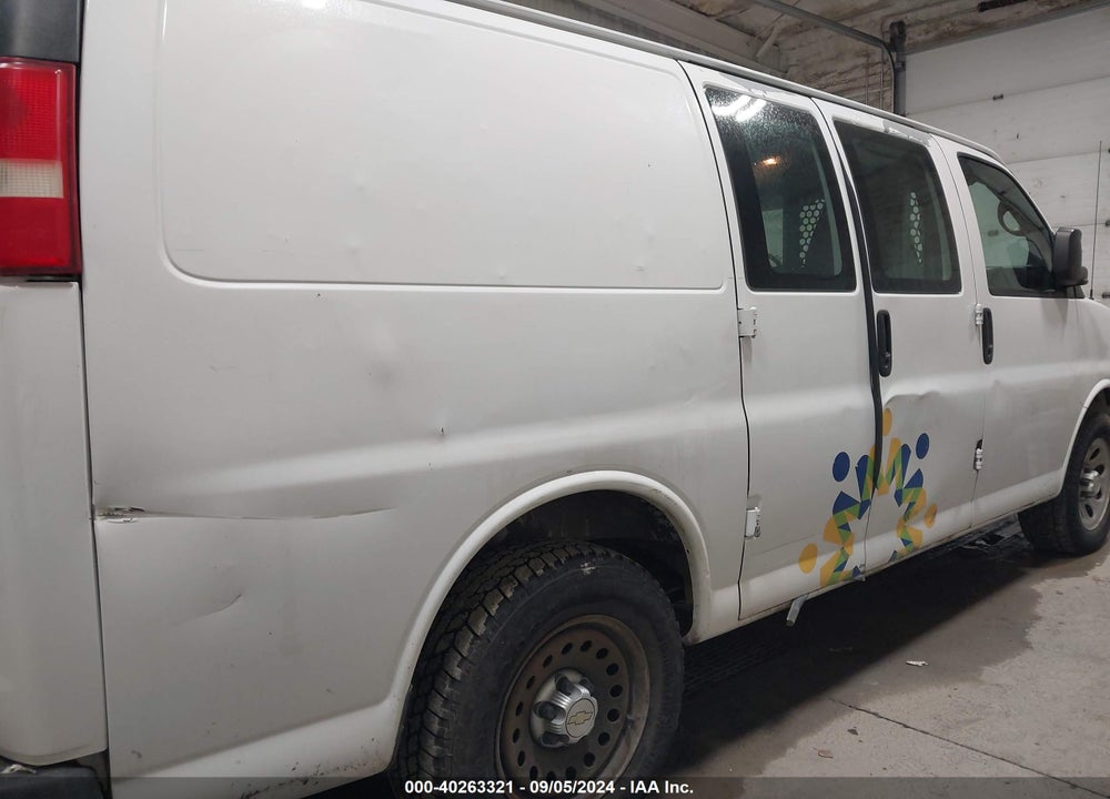 2010 CHEVROLET EXPRESS 1500 WORK VAN VIN: 1GCUHAD40A1148853