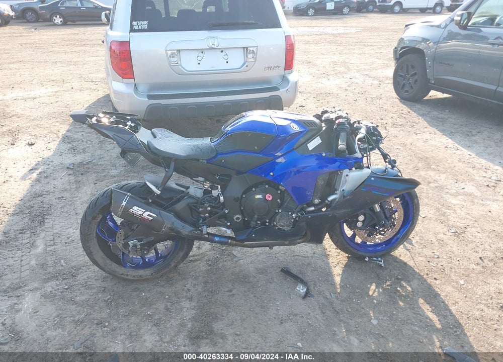 2022 YAMAHA YZFR1 VIN: JYARN66E8NA001893