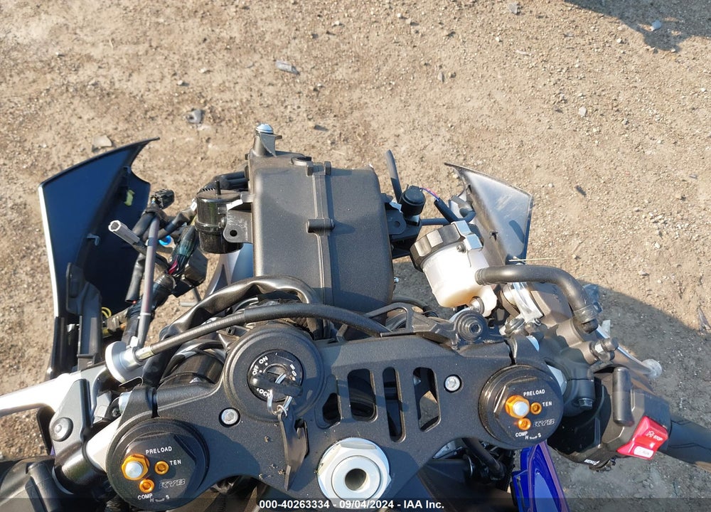 2022 YAMAHA YZFR1 VIN: JYARN66E8NA001893