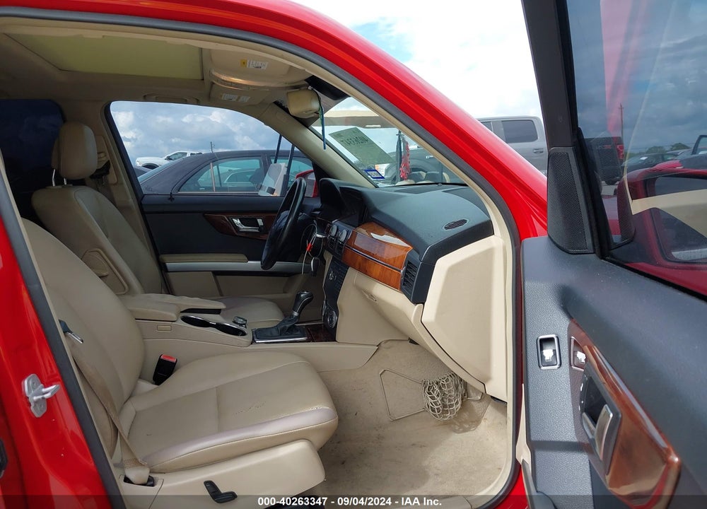 2010 MERCEDES-BENZ GLK 350 VIN: WDCGG5GB7AF401858