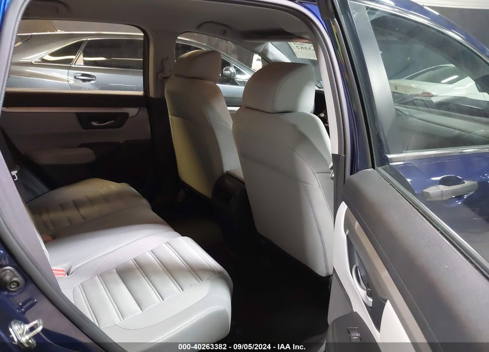 2019 HONDA CR-V LX VIN: 2HKRW6H36KH214178