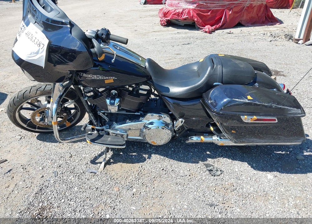 2020 HARLEY-DAVIDSON FLHX VIN: 1HD1KBC12LB674379