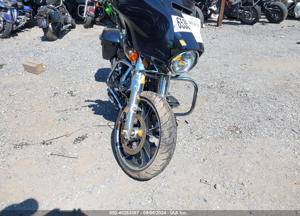 2020 HARLEY-DAVIDSON FLHX VIN: 1HD1KBC12LB674379