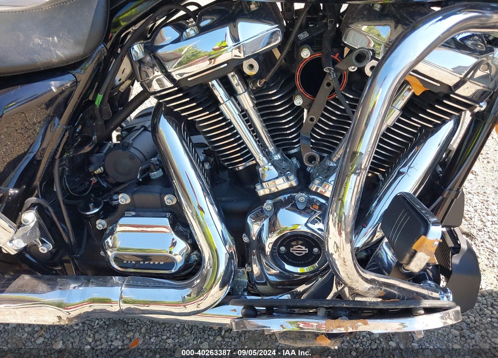 2020 HARLEY-DAVIDSON FLHX VIN: 1HD1KBC12LB674379