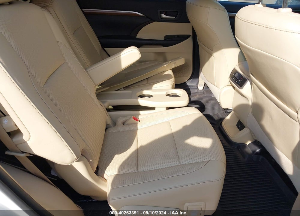 2019 TOYOTA HIGHLANDER LIMITED VIN: 5TDDZRFH1KS735269