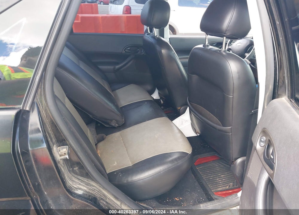 2007 FORD FOCUS VIN: 1FAHP34NX7W223942
