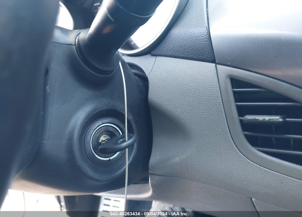 2013 HYUNDAI ELANTRA SE VIN: KMHDH6AE3DU012290