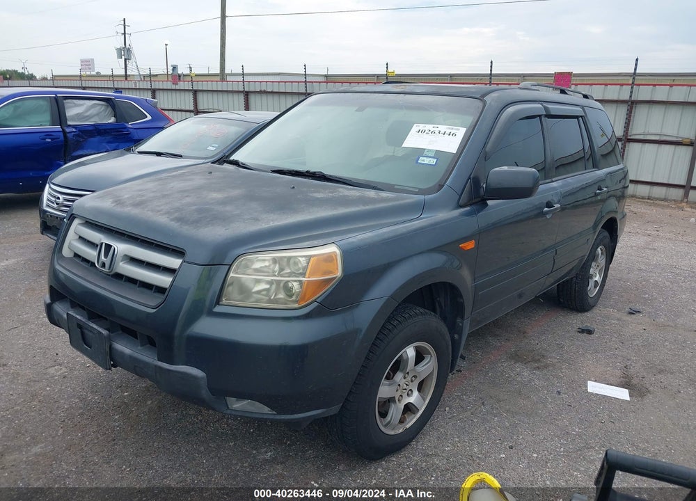 2006 HONDA PILOT EX-L VIN: 5FNYF18596B028896