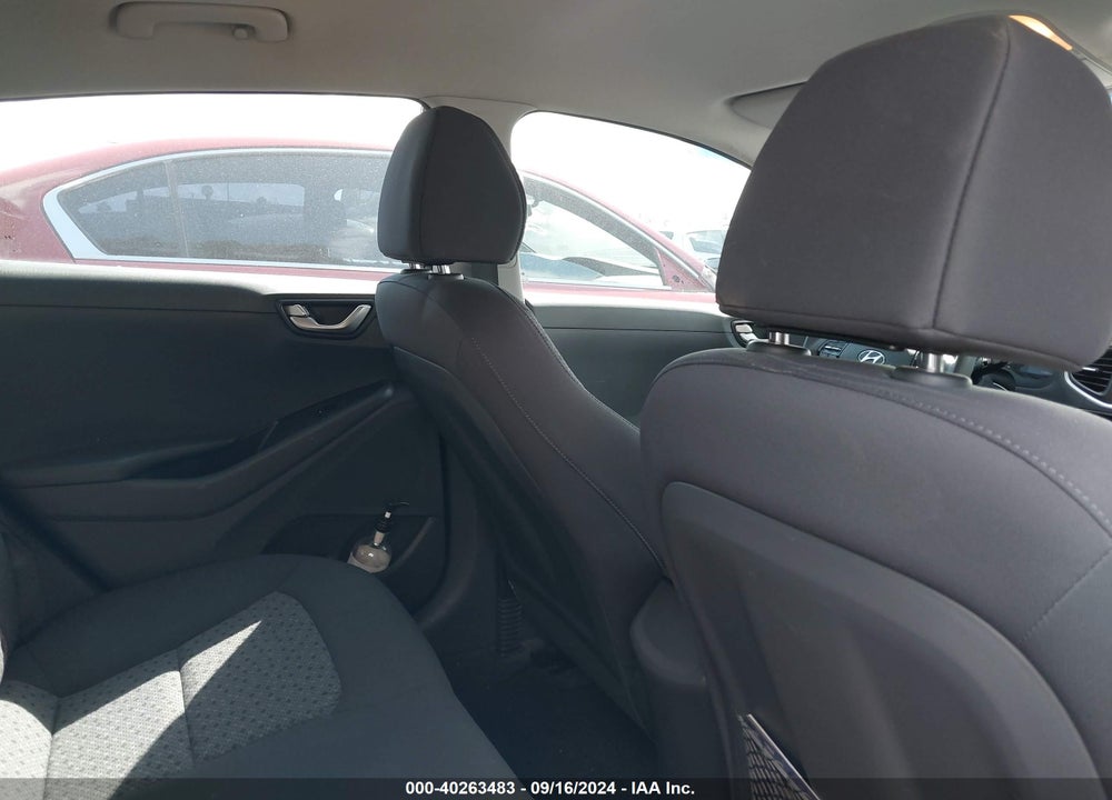 2017 HYUNDAI IONIQ HYBRID BLUE VIN: KMHC65LCXHU049897