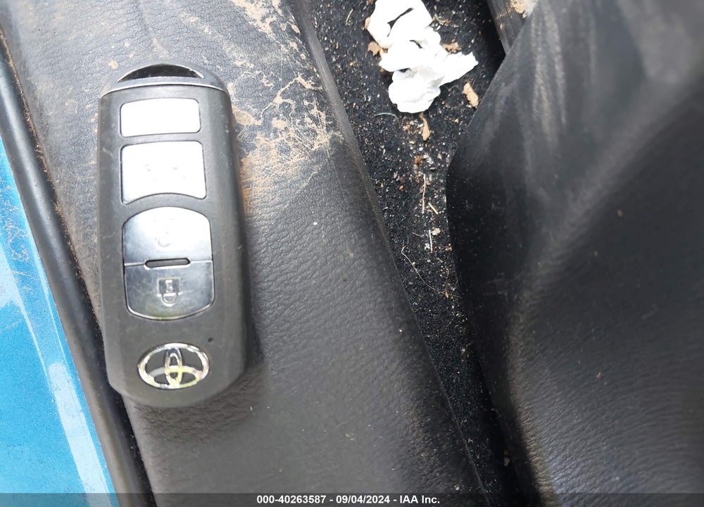 2020 TOYOTA YARIS L VIN: 3MYDLBYVXLY700771