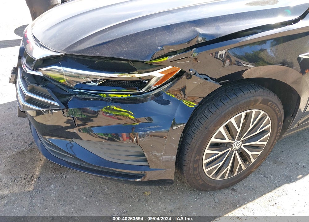 2019 VOLKSWAGEN JETTA 1.4T SEL VIN: 3VWE57BU9KM042504
