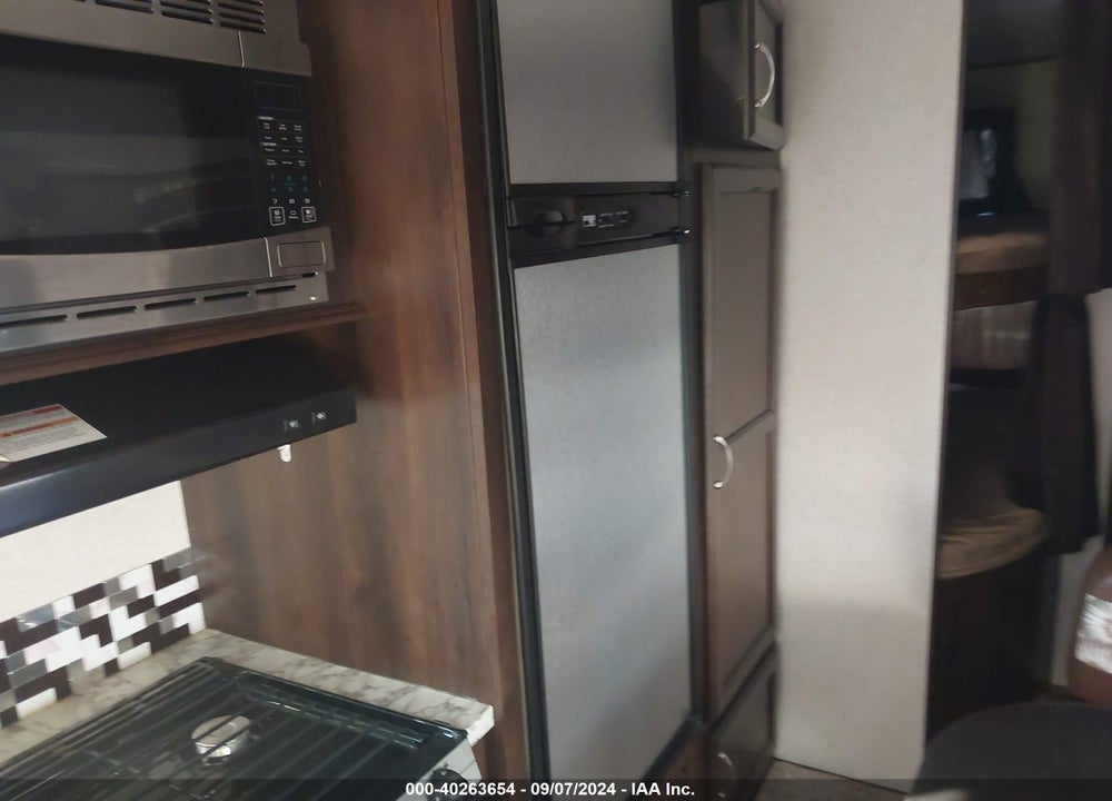 2018 JAYCO OTHER VIN: 1UJBJ0BP3J1TH0110