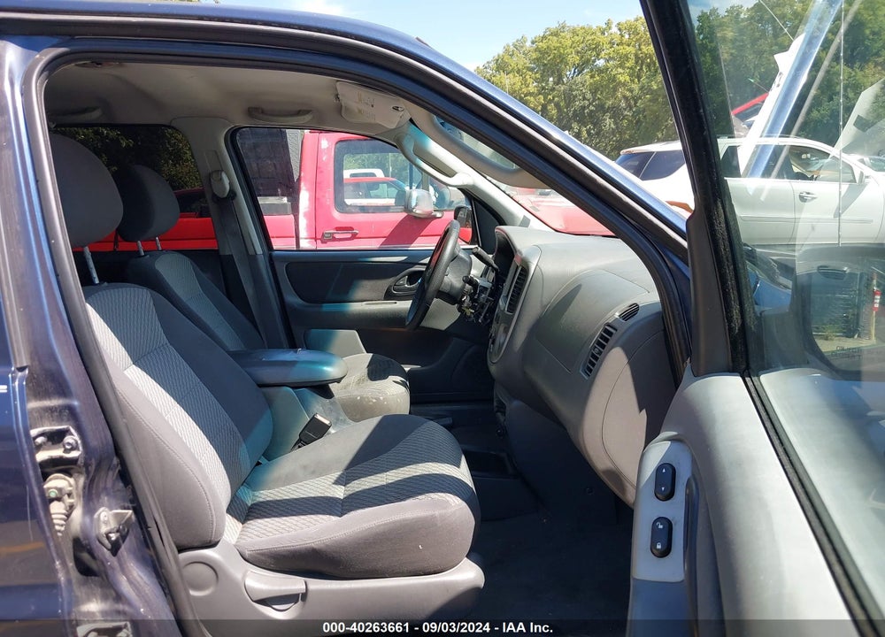 2003 FORD ESCAPE XLT VIN: 1FMYU03163KA71445