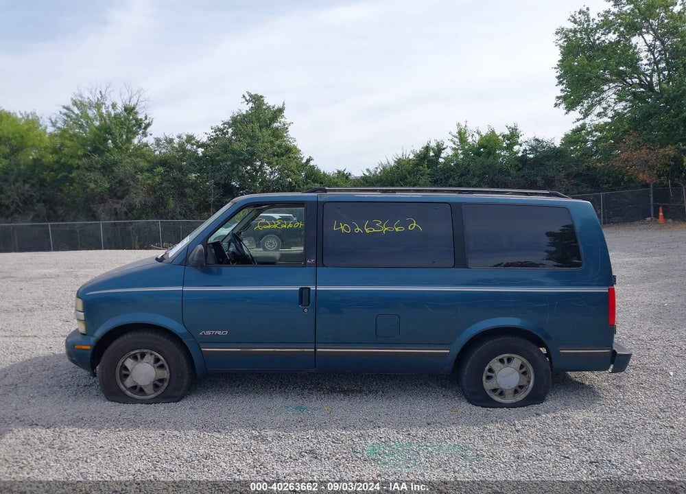 1995 CHEVROLET ASTRO VIN: 1GNDM19W7SB106124