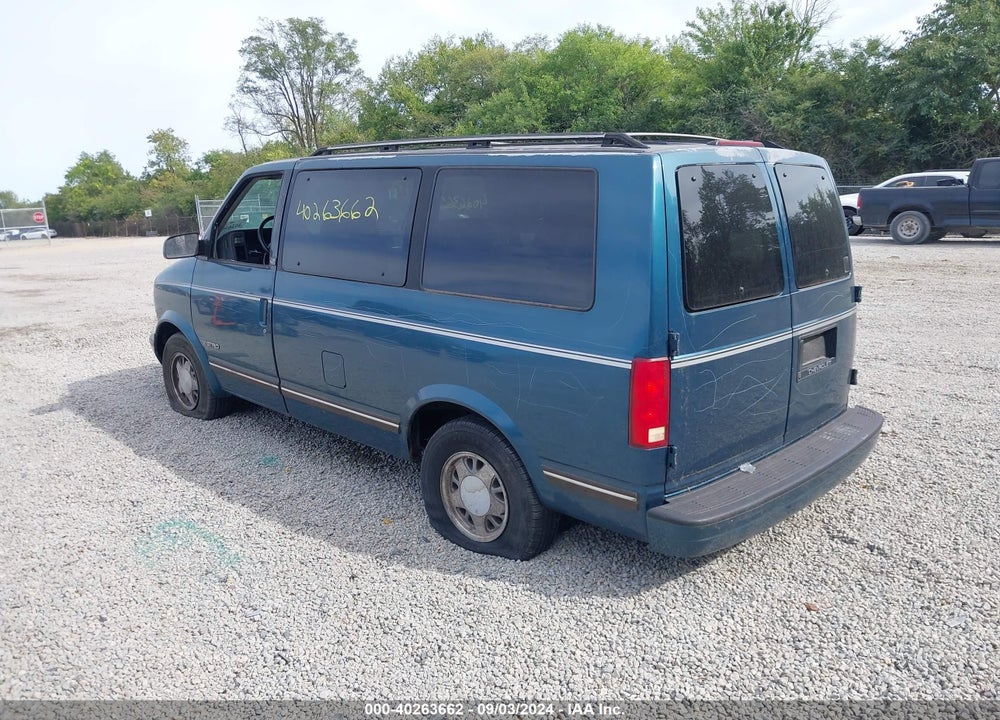 1995 CHEVROLET ASTRO VIN: 1GNDM19W7SB106124