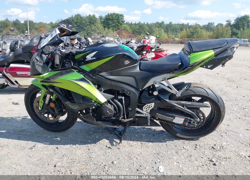 2009 HONDA CBR600 RR VIN: JH2PC40099K204690